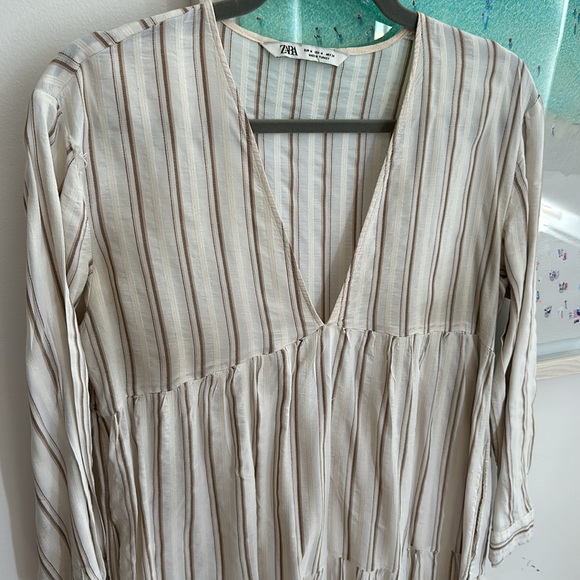 Zara dress.Size M.Worn w/a ripped in the sleeve (picture)can be easily fixed - Picture 3 of 4